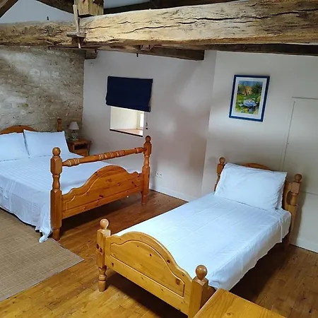 Limort Semesterbostad Clussais-la-Pommeraie